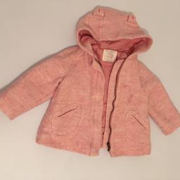 Lovely Zara Baby Girl Jacket.
Worn a couple of times but excellent condition. Like new. 
From a smoke and pet free home.
Collect from Stanmore HA7 or pay for postage.