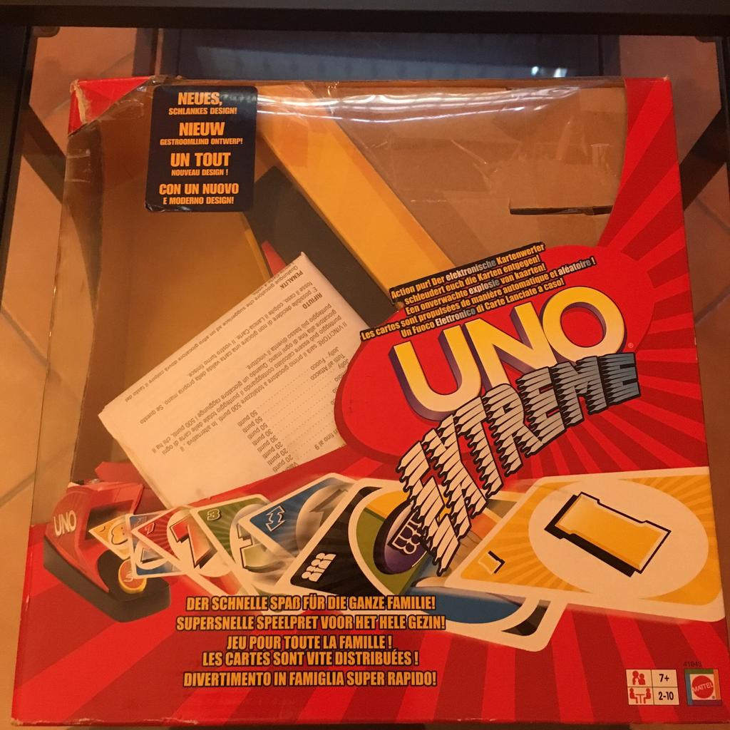 Uno Extreme: Der elektronische Kartenwerfer schleudert Euch die