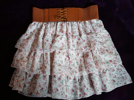 Buy & Sell Surrey Elmbridge - Photos for BNWOT Pretty Floral Layered Skirt