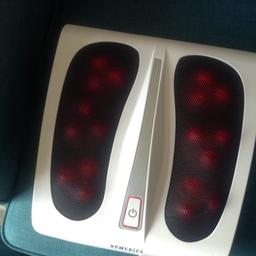 Foot massager has a heat setting as the red one is showing buyer collects post code is So53 3es