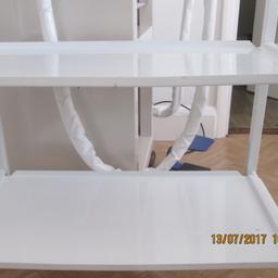 white metal 3 tier trolley for beauty items to store and stock
ideal for start up beauty business collect from Essex no delivery. as original for sale £87.00 no timewasters please vgc wont be disappointed