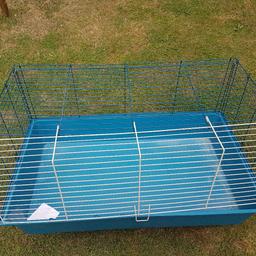 Indoor cage for g pigs or rabbits good condition