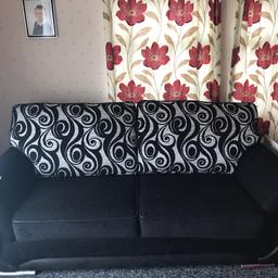 3 and 2 seater sofa cost £900 7 months ago excellent condition £200, cautions are reversible so can have it in plain black