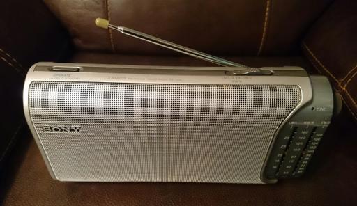 Buy & Sell Devon Mid Devon - Photos for Sony FM/MW/LW 3 Band Radio ICF-704L