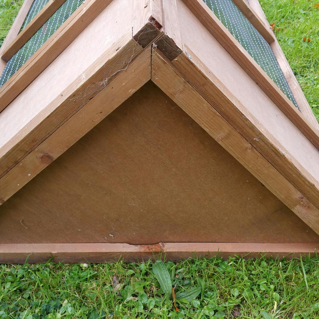 GUINEA PIG / RABBIT RUN in NP7 Abergavenny für £ 25,00 zum Verkauf