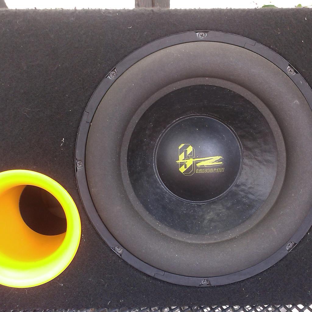 Ground Zero Radioactive Subwoofer 30cm in 04736 Waldheim für € 130,00