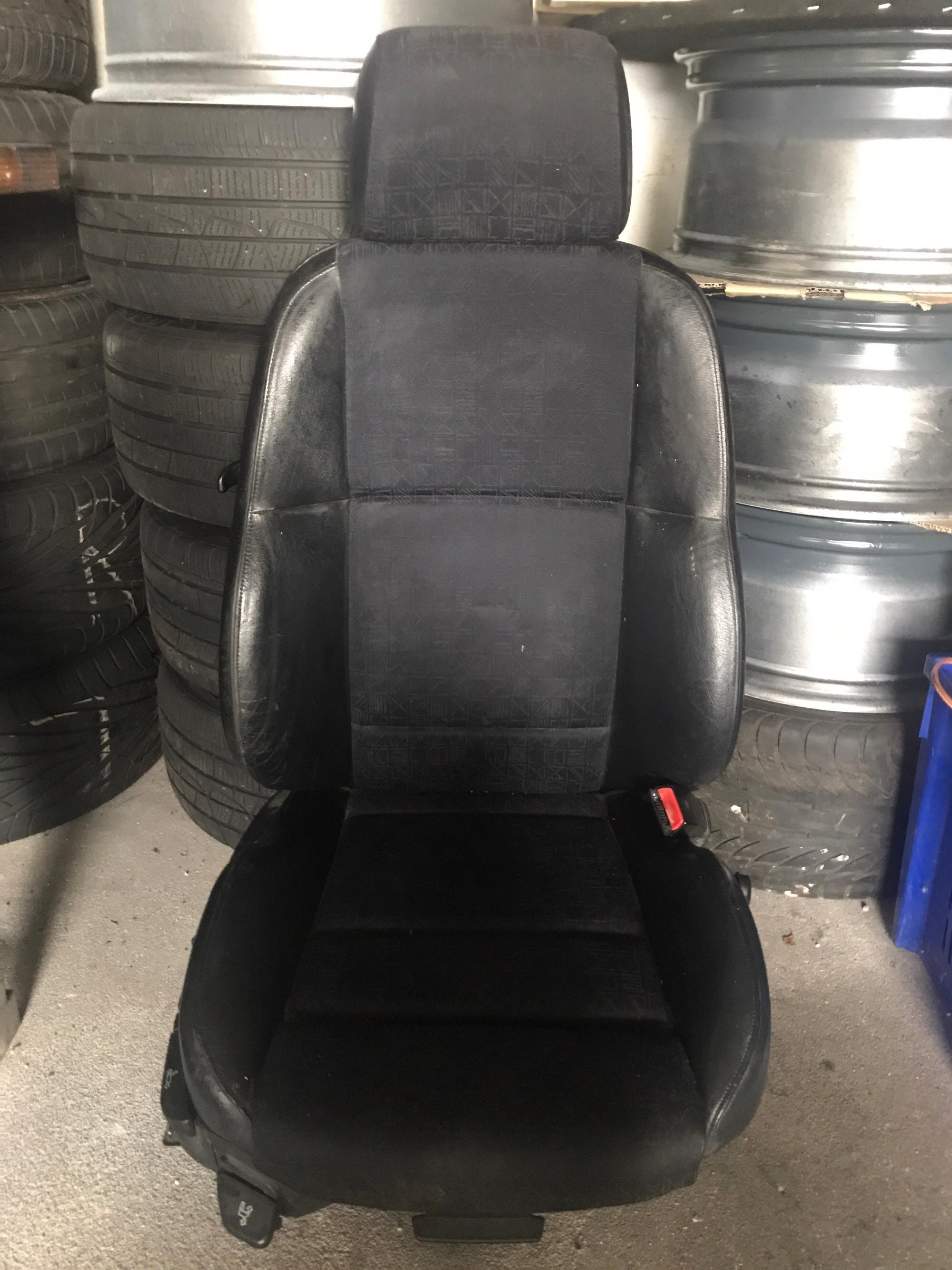 BMW E36 Coupé Beifahrersitz in 68782 Brühl für 50,00 € zum Verkauf ...