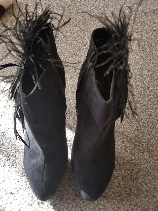 Buy & Sell North London Crouch End - North London - Photos for Ladies glitter feather shoe boots