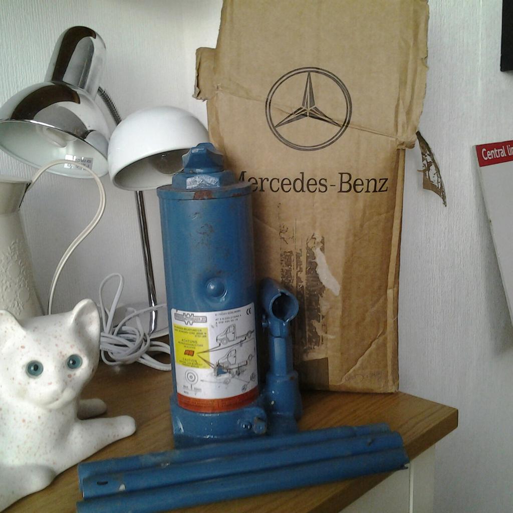 sprinter van bottle jack mercedes benz in B26 Birmingham for £35.00 for