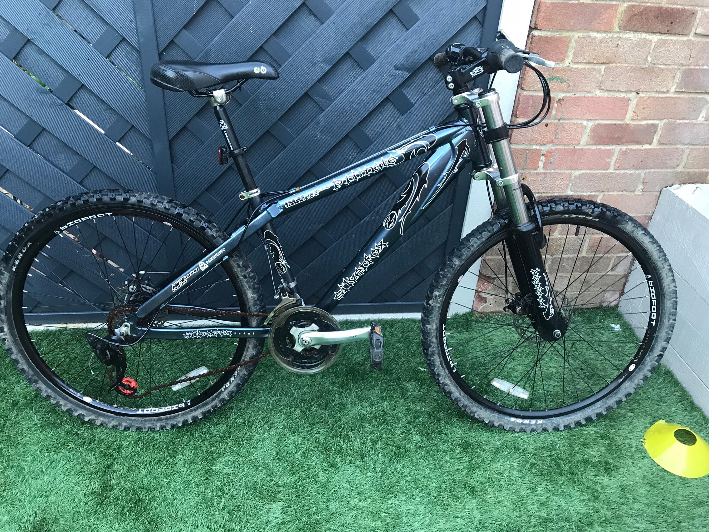 Men s silver fox Bigfoot mountain bike in LU5 Harlington for