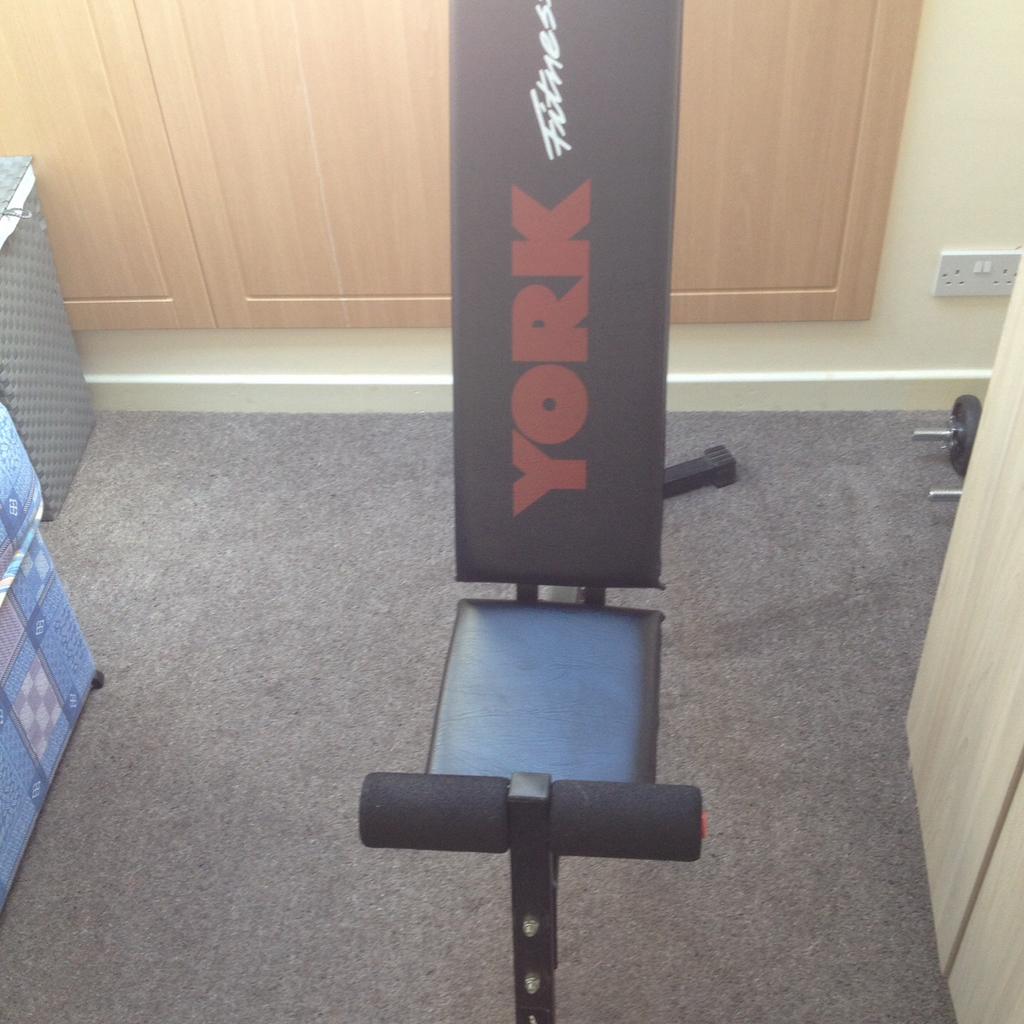 York Fitness DB4 Dumbell Bench in M16 Stretford for 25.00 for