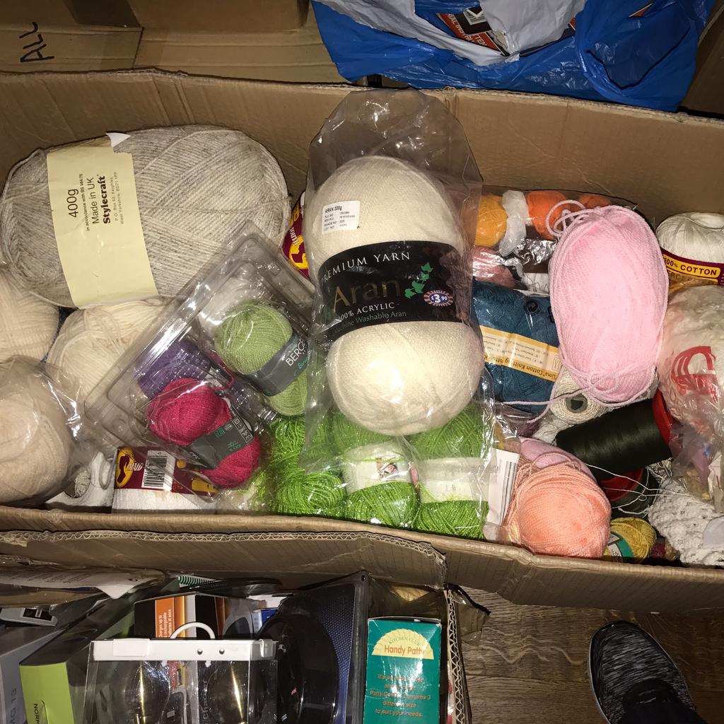 Wool and yarn in RG30 Reading für 30,00 £ zum Verkauf | Shpock DE