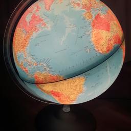 Hallo, 
ich habe hier ein Globus mit Beleuchtung und Durchmesser von 30 cm. günstig abzugeben. Der Neupreis liegt bei rund 30  € .
Bei Rückfragen stehe ich Ihnen gerne zur Verfügung . 01779400235