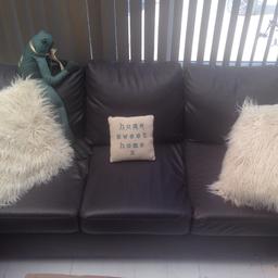 X2 faux leather sofas one black & other is chocolate brown



 Must collect only