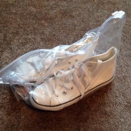 Shanzu sport superstar (like converse) great for school run etc say size 5 but more like 4