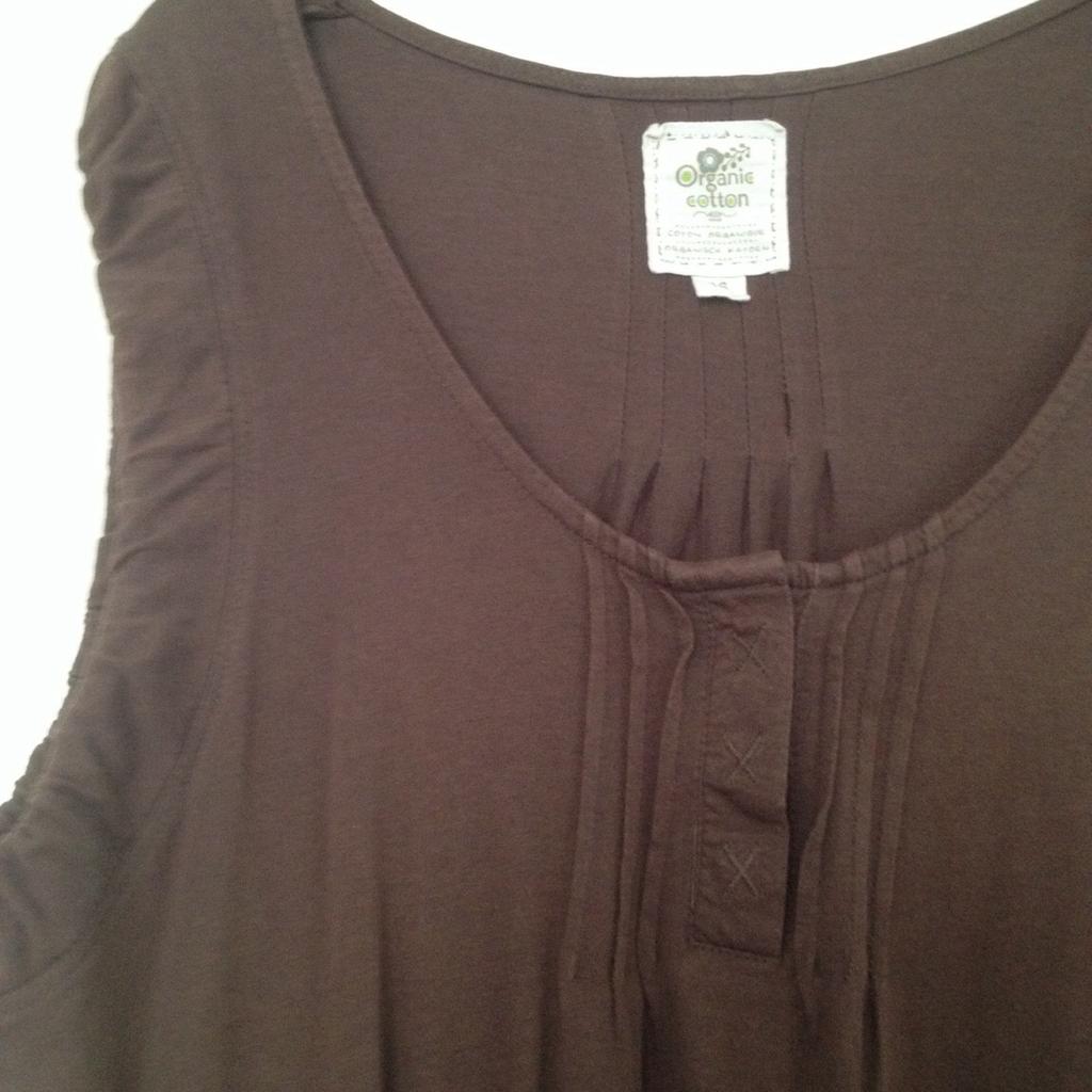 Chocolate brown smock top with elastic gathering detail to arm- holes and press fasteners to front bodice. Please see all photos. BL4 Farnworth. Please do not make offer with delivery. If you require postage please ask via the question option. Thanks very much