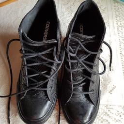 Black croc effect converse. Size 6.5. Worn once. Just like new.