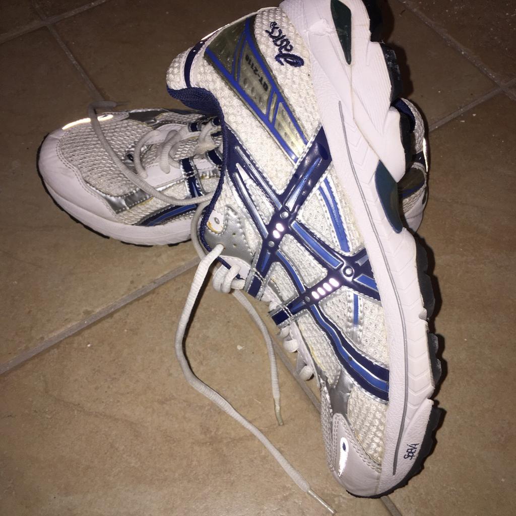 Asics on sale gt 2110