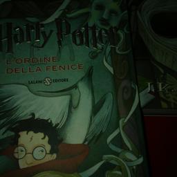 Vendo libri di Harry Potter,dal 1 al 6.Come nuovi.10 € cad.