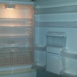 Large fridge freezer with non plumbing water dispenser in good used condition  buyer collects