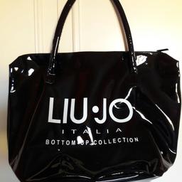 Vendo borsa mare originale Liu Jo, nuova mai utilizzata.