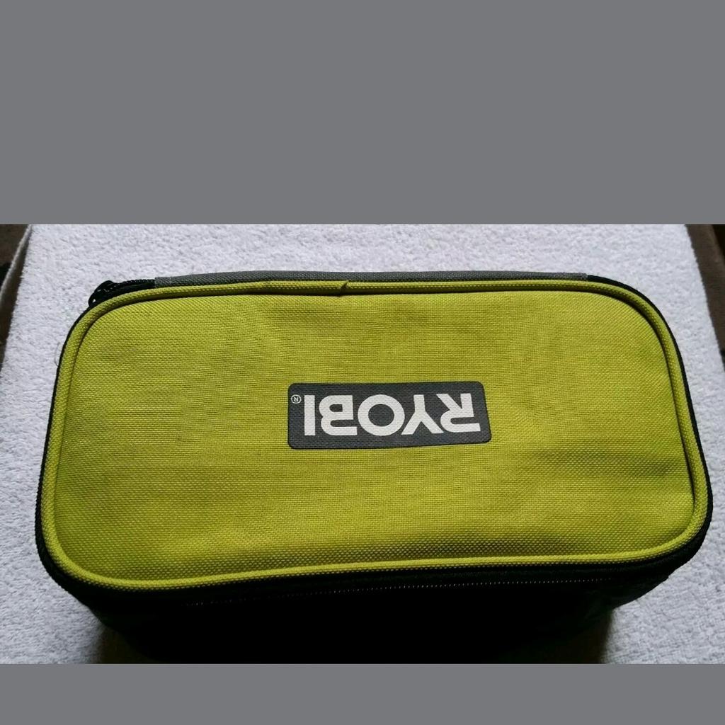 Ryobi empty tool bag green and grey dimensions inside 9 inches in length 5 and a half inches wide 4 inches in depth ex display stock