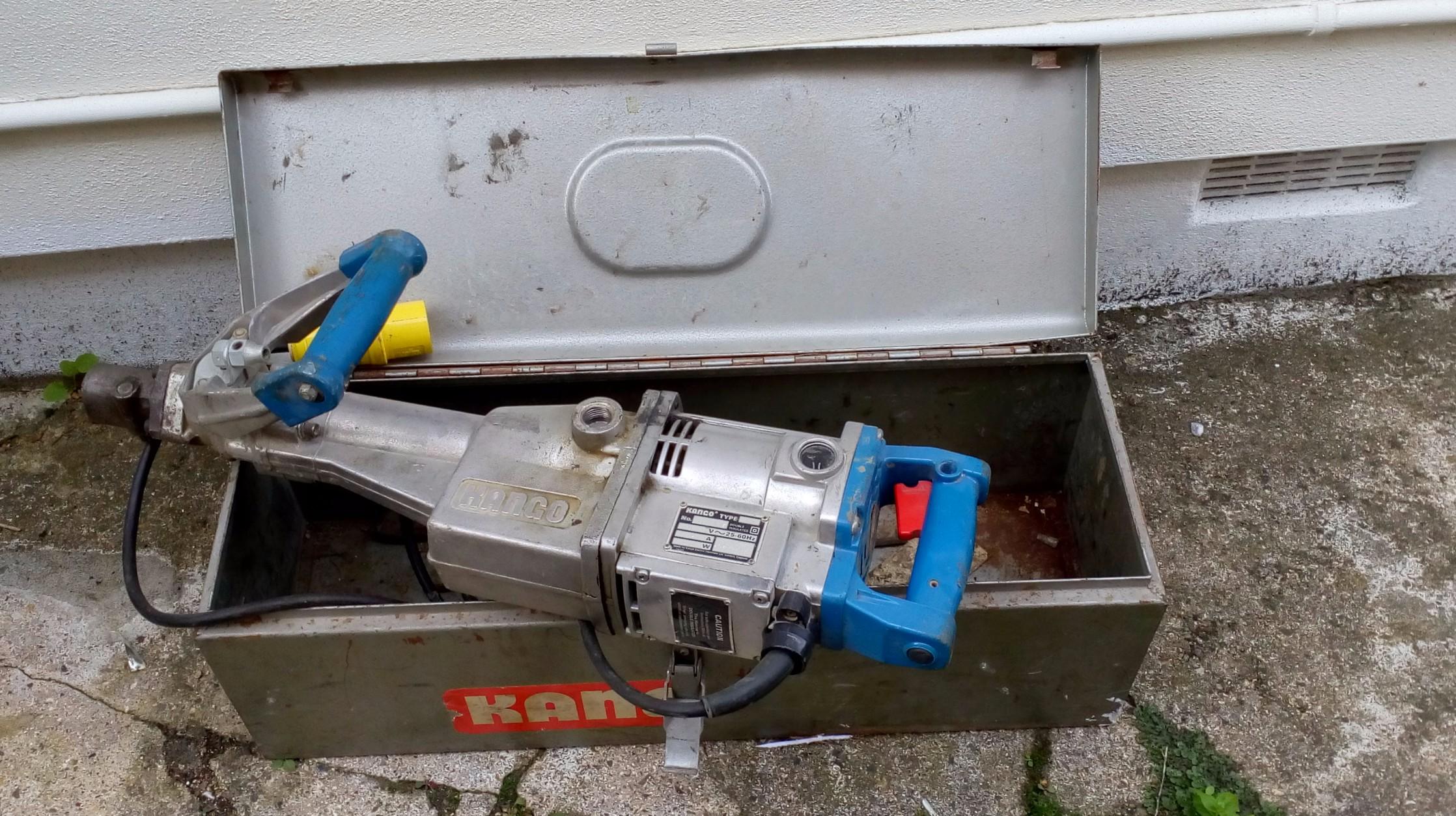 Kango 950 Concrete Breaker Jackhammer in HA1 Harrow for £120.00 for