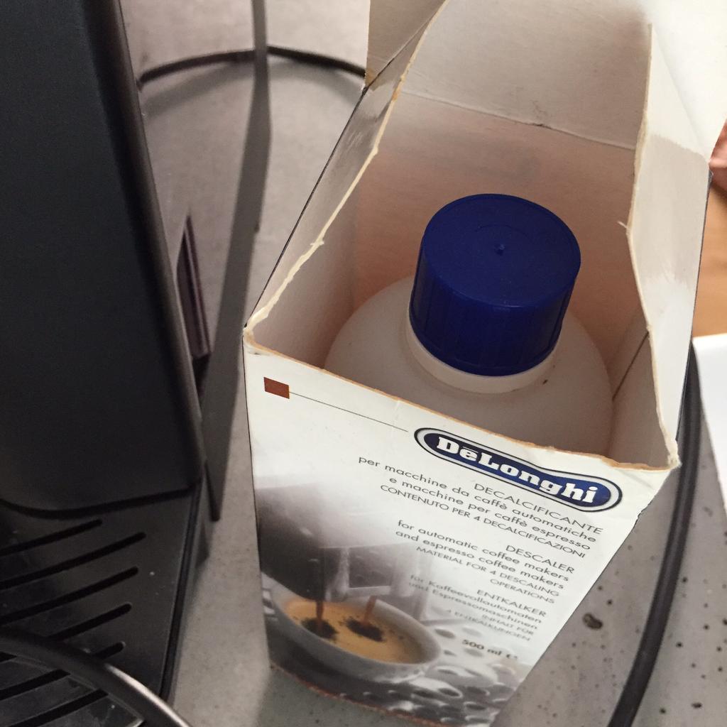 DeLonghi Kaffeemaschine in 81669 München für € 75,00 zum Verkauf ...