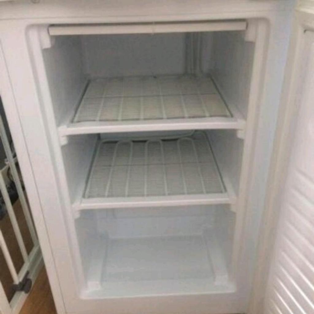 Fridge freezer for sale in B44 Birmingham für £ 40,00 zum Verkauf