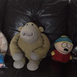 I have for sale a bunch of original collectors teddies. These are all originals and not the copies that go around. All in good condition

£10 for them all.

C'mon cords
Gaz & Leccy
Donkey (shrek) also talks
Monkey
Flat Eric
Eric cartman