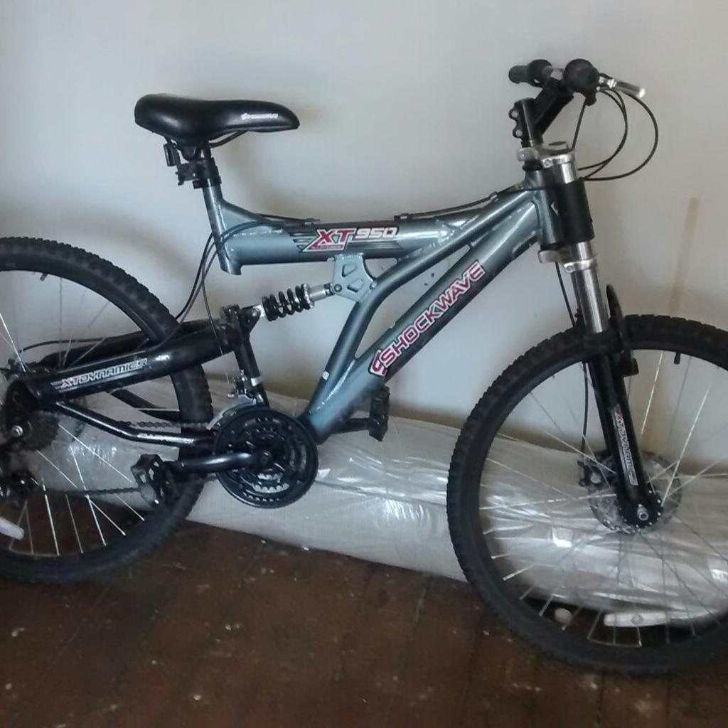 Shockwave xt 950 discount mountain bike price