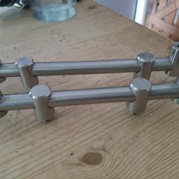 MATRIX INNOVATIONS 2 ROD , ROCK SOLID 
GOALPOST STYLE BUZZ BARS.

IN VERY GOOD CONDITION

£25.00