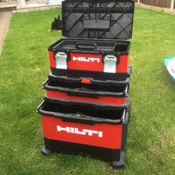 Hilti Towered Tool Box.

Hardly Used Very Good & Clean Condition.

Pull out draws & detachable top box.

Very sturdy & hard wearing design.