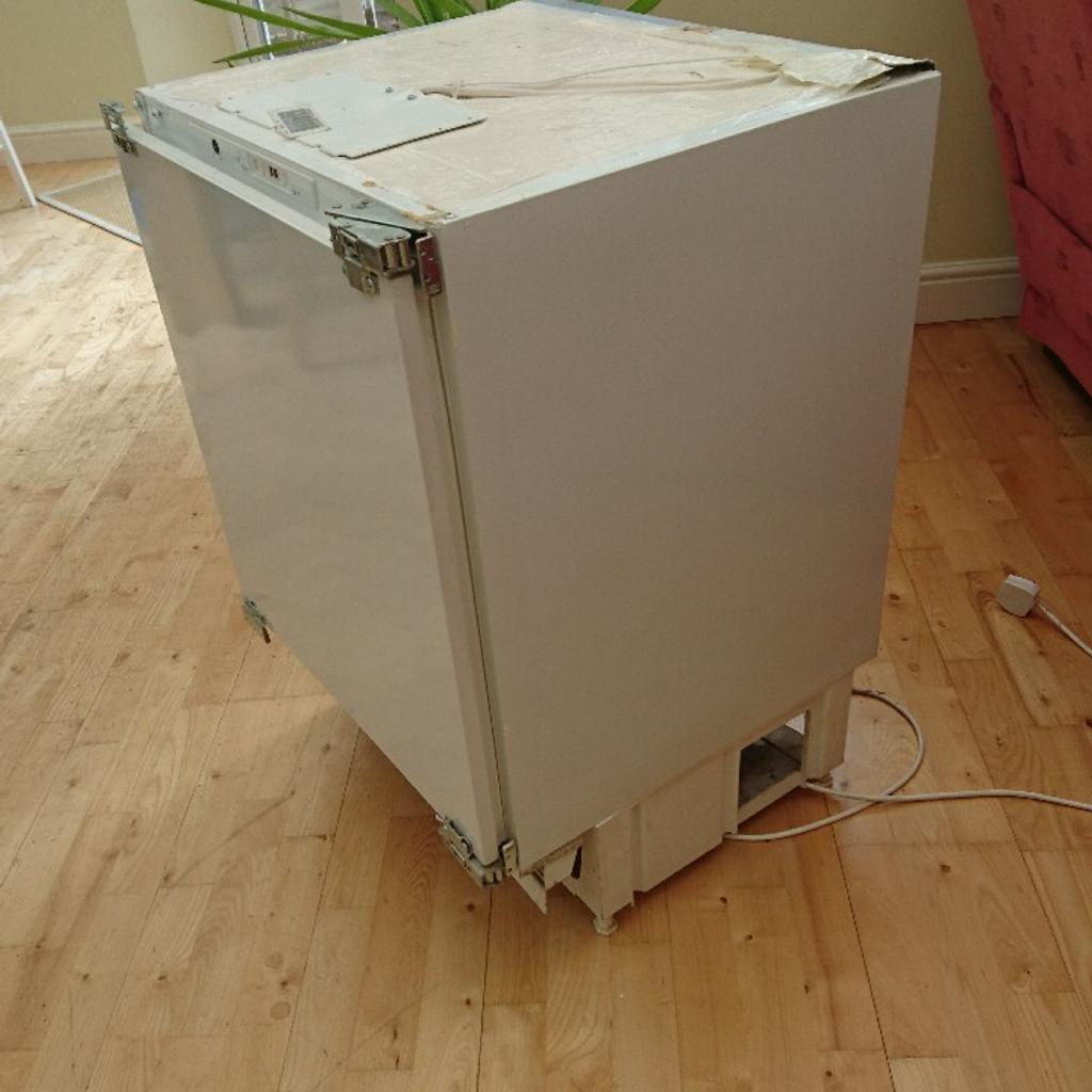 Kenwood Integrated 70/30 Fridge Freezer