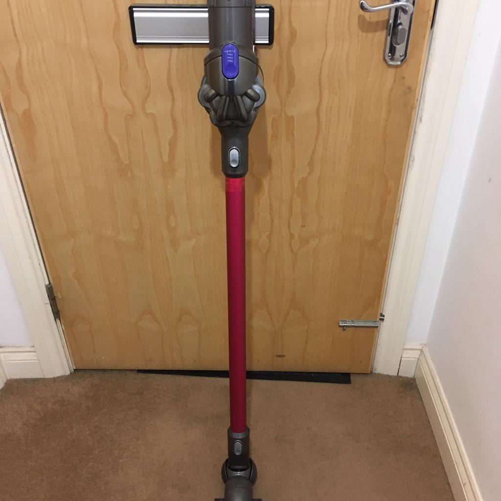 Dyson DC44 Animal Cordless Vacuum in TW16Thames für £ 165,00 zum