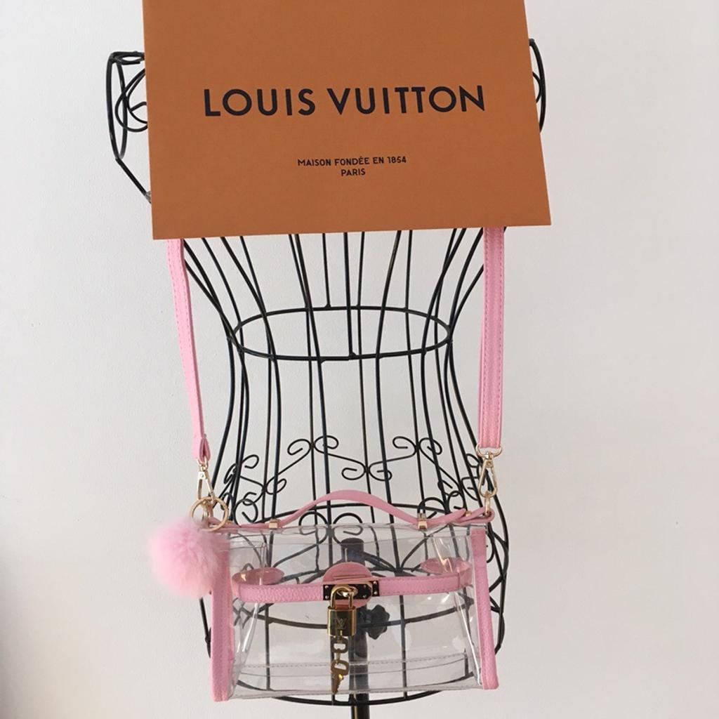 Tasche mit original Louis Vuitton Schloss in 6020 Innsbruck für 40,00 € zum  Verkauf