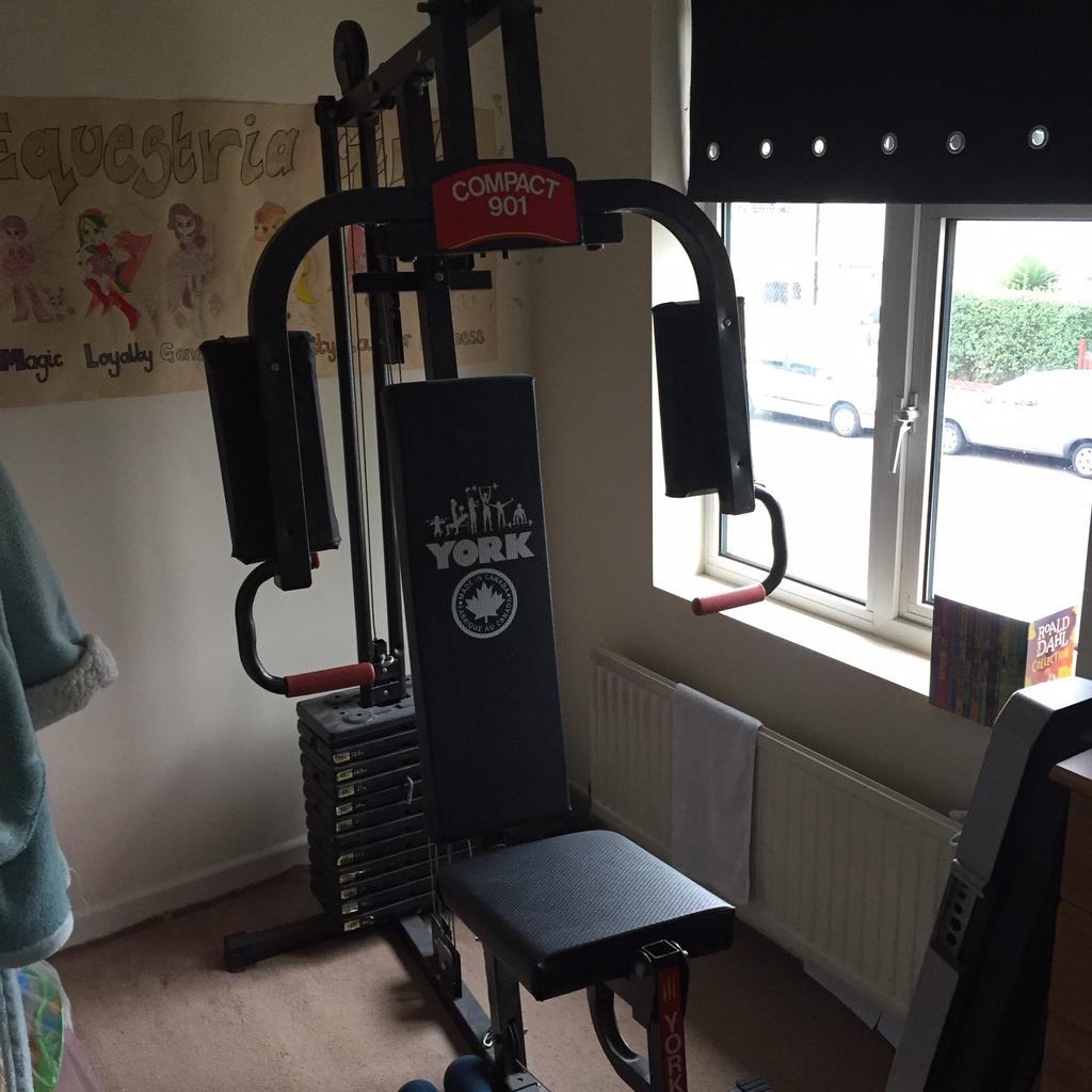 York compact 901 online multi gym