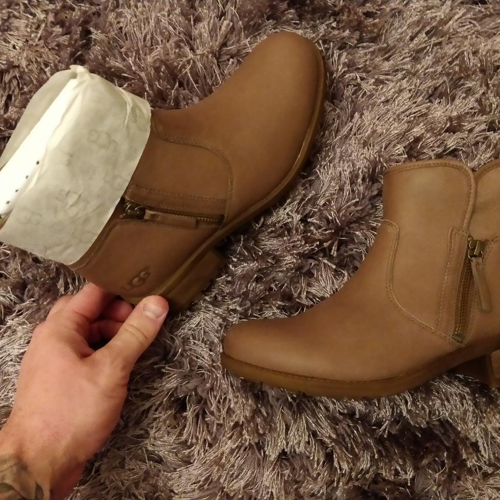 Ugg clearance lavelle boots