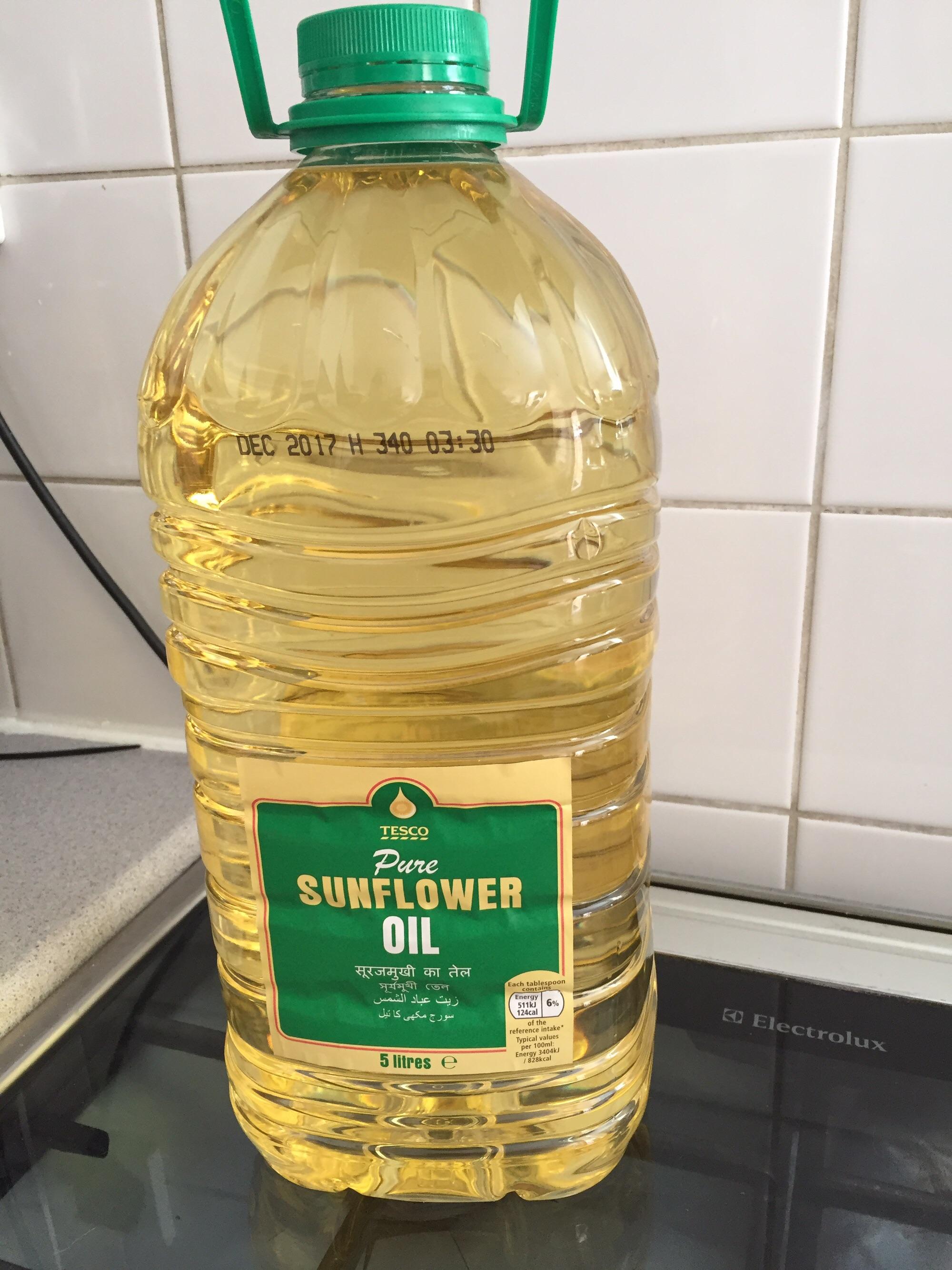 TESCO PURE SUNFLOWER OIL 5 litre NEW in E7 London for £2.00 for sale