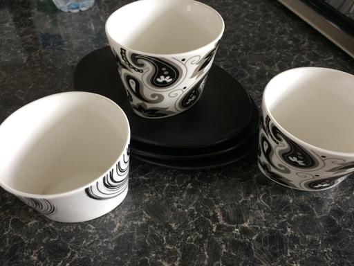 Buy & Sell West Yorkshire Kirklees - Photos for Tea cups and saucer set...