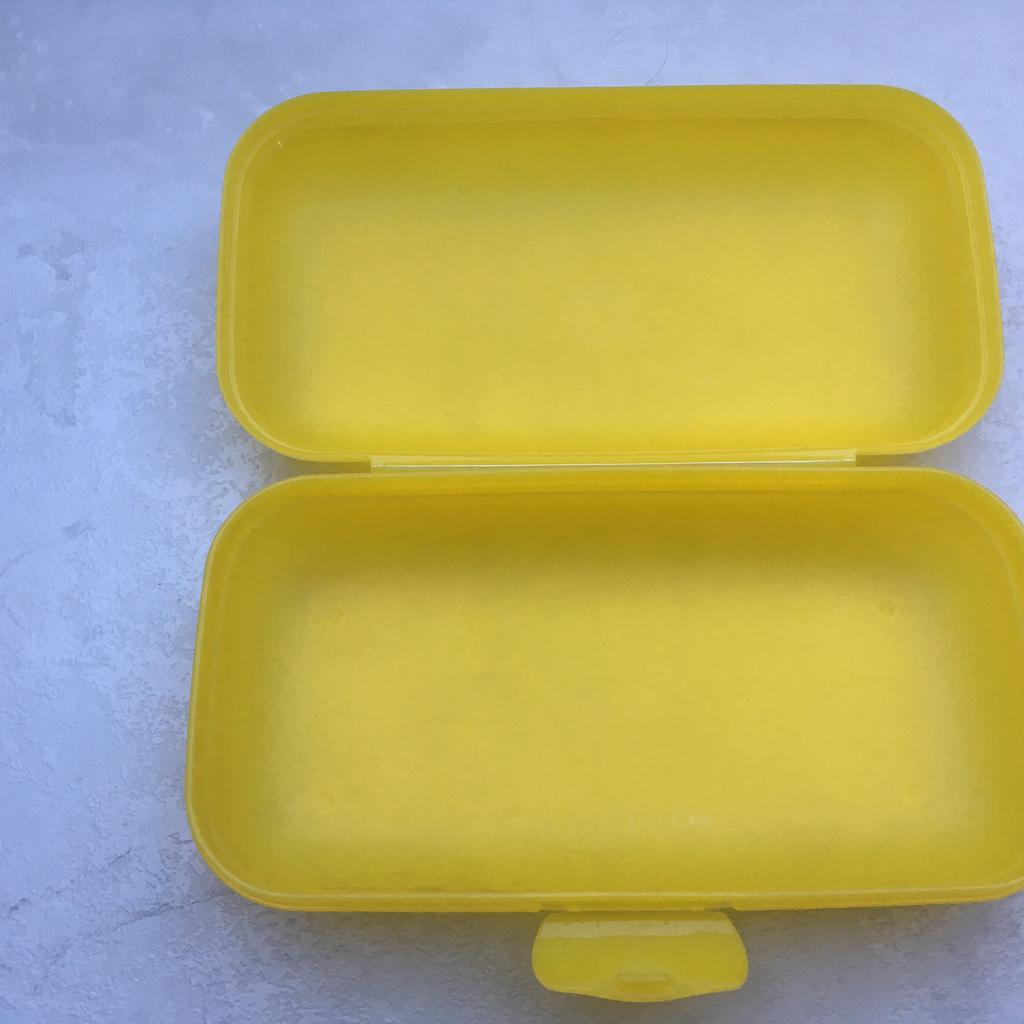 Tupperware Brotdose twin groß -gelb in 88477 Schwendi für 3,00 € zum Verkauf