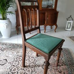 4 gut erhaltene antike Stühle.
60 € pro Stuhl