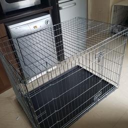 Here I am selling a dog cage from PETS AT HOME suitable for any LARGE dog..

Measurements :: 77 x 108 x 72

It is a 2 door ...

And folds flat

Only selling due to purchasing wrong size

Only used once!! So selling as new...

It cost £55.00

Selling for 20.00.