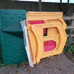 Few years old but good condition Little Tykes  Playhouse. Changing garden around so no space  for it now. Already taken down and ready for collection just needs a proper clean!

Please ask if you have any questions.

Collection only
