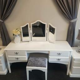 Dressing table with 3 way mirror and newly upholstered stool in grey crushed velvet. matching bedside cabinates
These are made from solid African cherry wood and will last a lifetime .

Delivery available

Viewing available at
Dated2Rated Interiors
50-56 North Bridge Street
Sunderland
Sr5 1ah