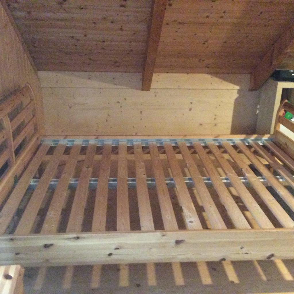 Bettgestell Ikea Dokka in 6020 Innsbruck für € 80,00 zum Verkauf