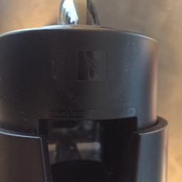 Macchina del caffè marca Delonghi targata Nespresso originale modello Pixie,utilizza cialde Nespresso,usata poco in ottime condizioni €70.Federico Zona Balduina