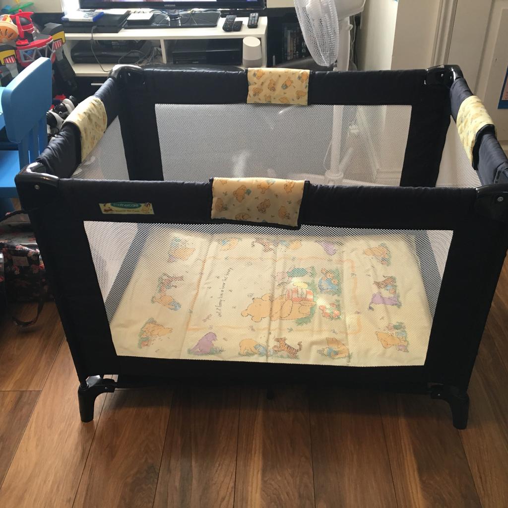 Mothercare winnie the store pooh travel cot