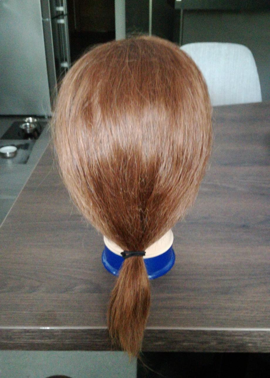 Puppenkopf Aus 100% Echthaar Zum Frisieren üben | 40,6 Cm | Inkl. Ständer & Zubehör | Für Friseure & Schulen