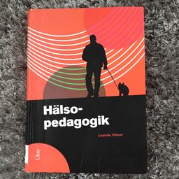 USK utbildnings bok Hälsopedagogik, i bra skick. Hämtas i Tullinge.